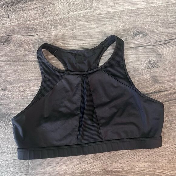 Victoria Secret Sports Bra size Large - Picture 1 of 3